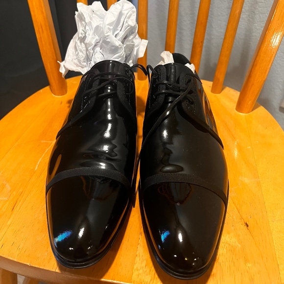 Calce Men’s Patent Dress Shoes - Picture 1 of 3